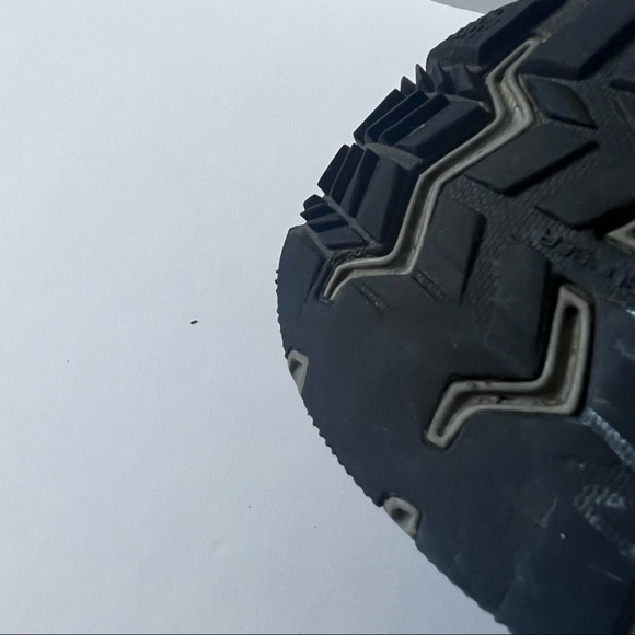 hoka one one tor tech mid waterproof hiking boots main image 4